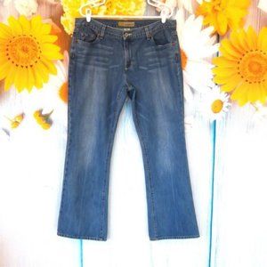 Old Navy Low Waist Boot Cut Jeans Size 14 Short
